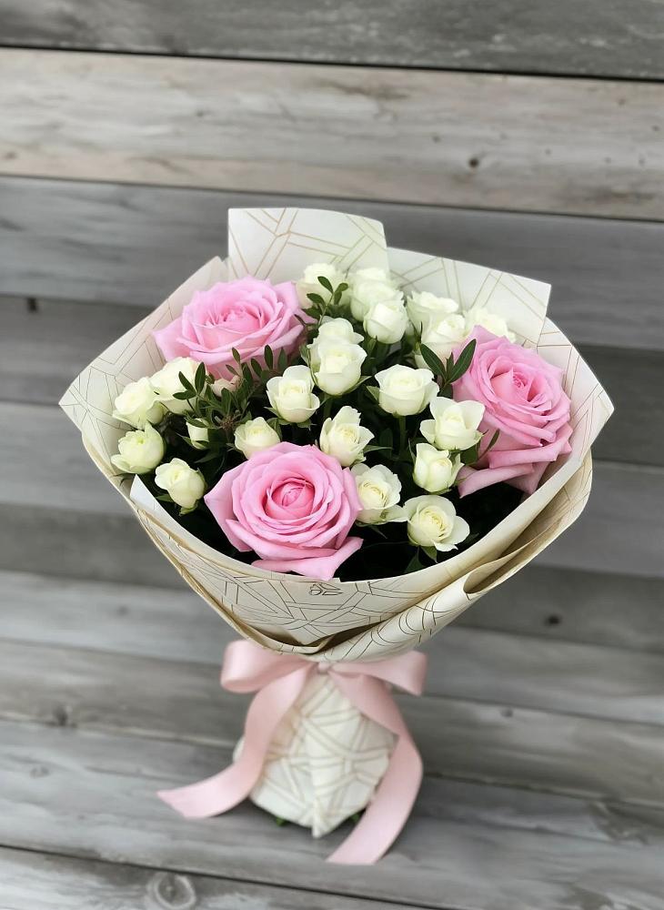 Букет цветов из: Розы в Чесма