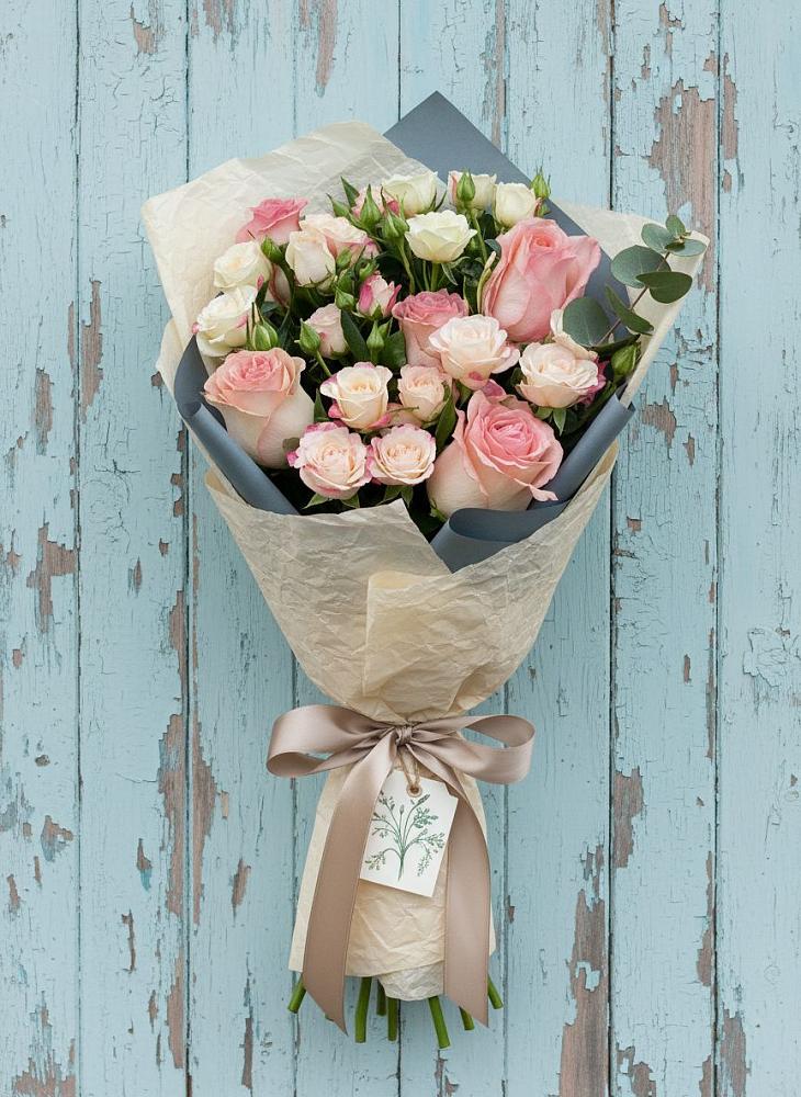 Букет цветов из: Розы в Чесма