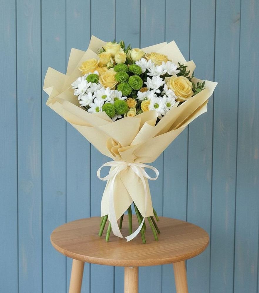 Букет цветов из: Хризантемы и Розы в Чесма