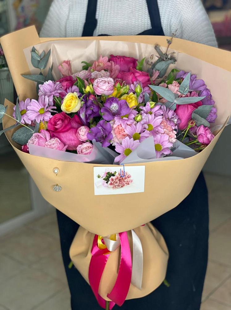 Букет цветов из: Хризантемы, Гвоздики и Альстромерии в Чесма