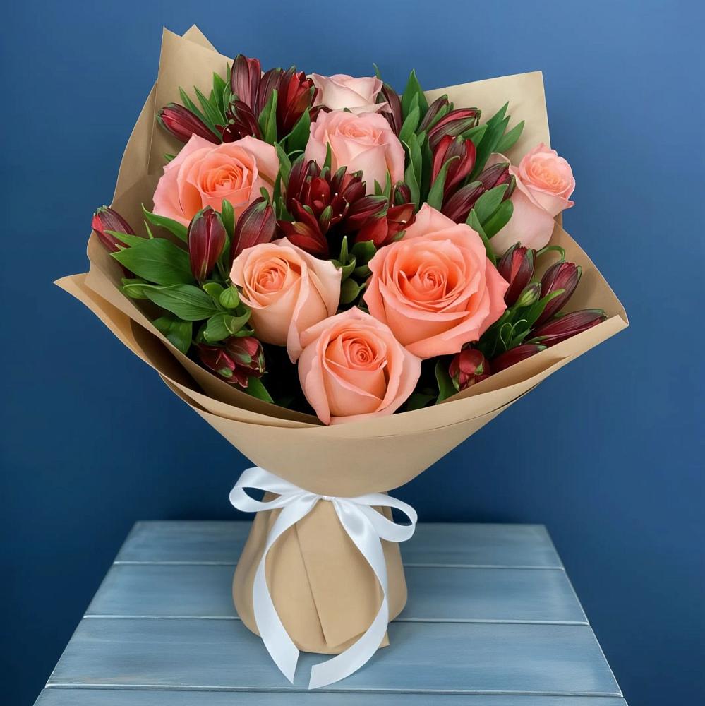 Букет цветов из: Розы и Альстромерии в Чесма