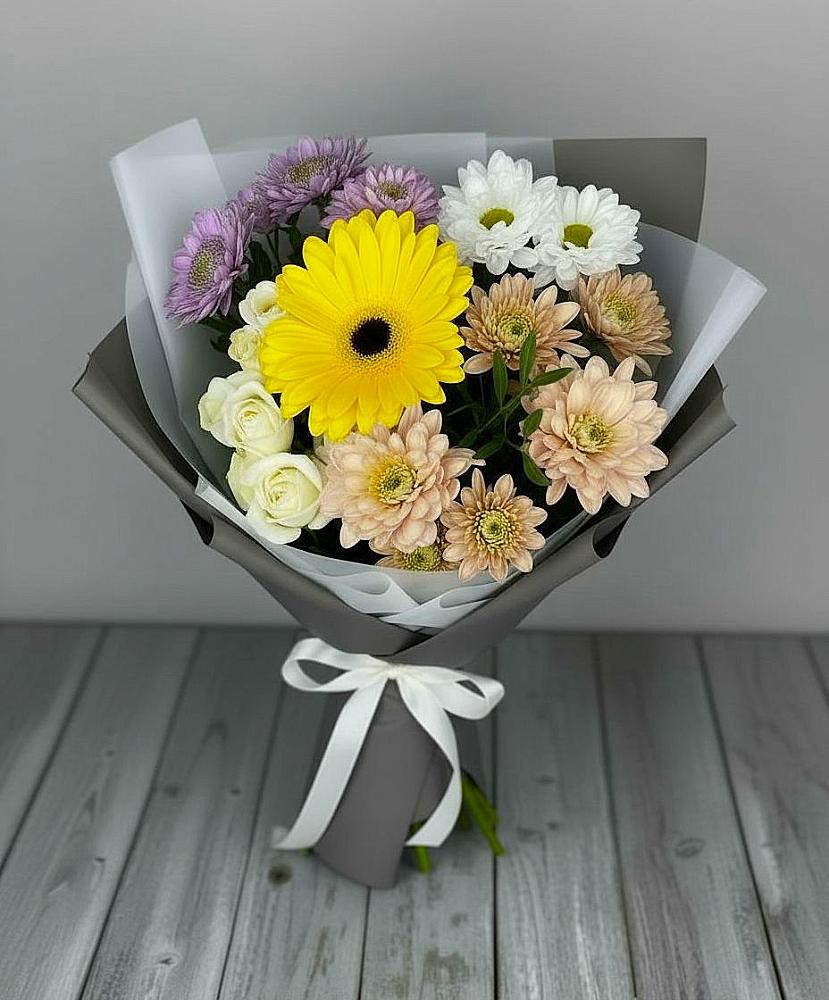 Букет цветов из: Розы, Герберы и Хризантемы в Чесма