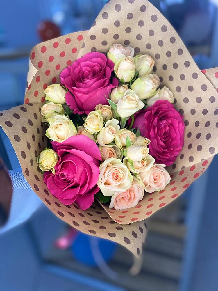 Букет цветов из: Розы в Чесма