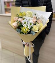 Букет цветов из:  Альстромерии, Розы и Хризантемы в Чесма