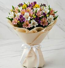 Букет цветов из:  Альстромерии в Чесма