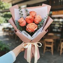 Букет цветов из:  Розы в Чесма