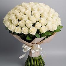 Букет 101 беля роза Белоснежка в Чесма