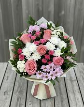 Букет цветов из:  Альстромерии, Гвоздики, Розы и Хризантемы в Чесма