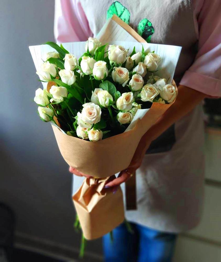 Букет цветов из: Розы в Чесма