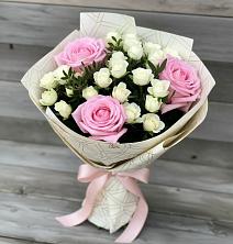 Букет цветов из:  Розы в Чесма