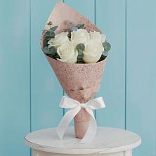 Букет цветов из:  Розы в Чесма