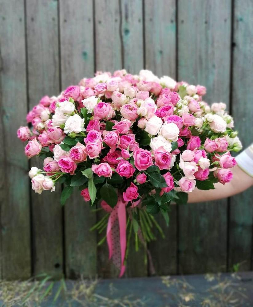 Букет Розовые кустовые розы Натали и Лав Лидия в Чесма