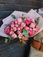 Букет цветов из:  Розы в Чесма