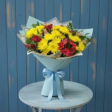 Букет цветов из:  Альстромерии и Хризантемы в Чесма